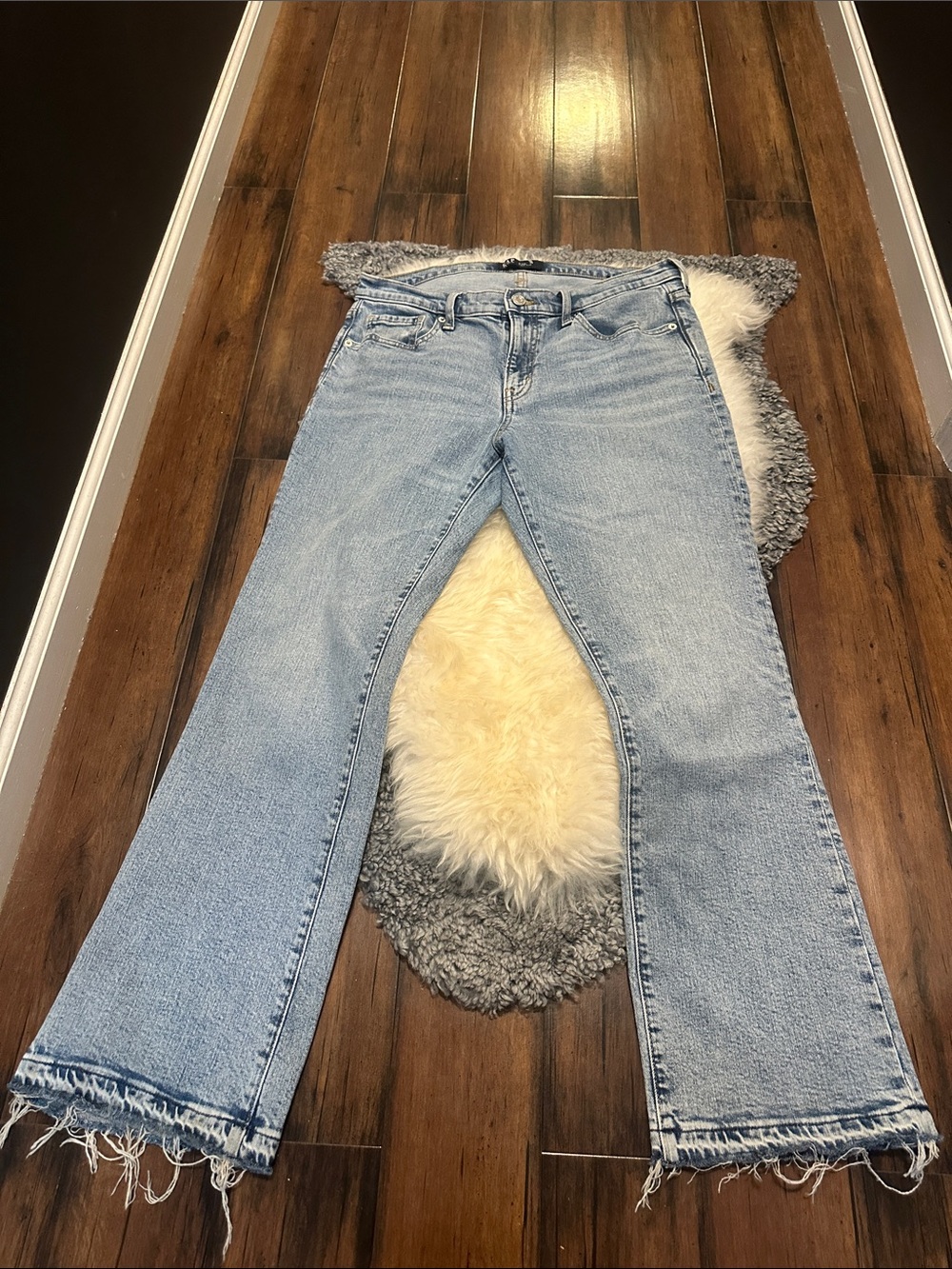 NWOT jeans - Picture 2 of 8